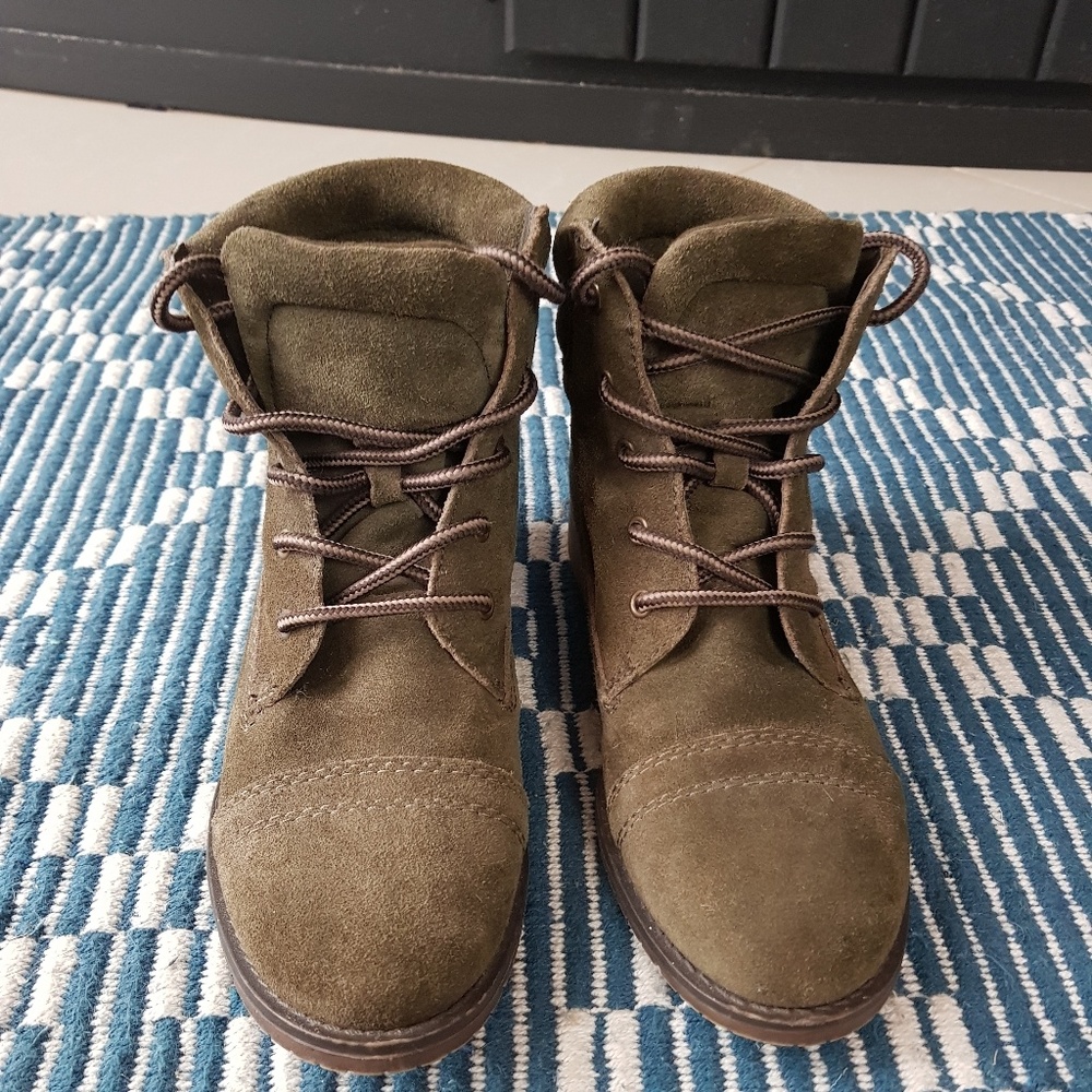 STEVE MADDEN maecie booties sz 6